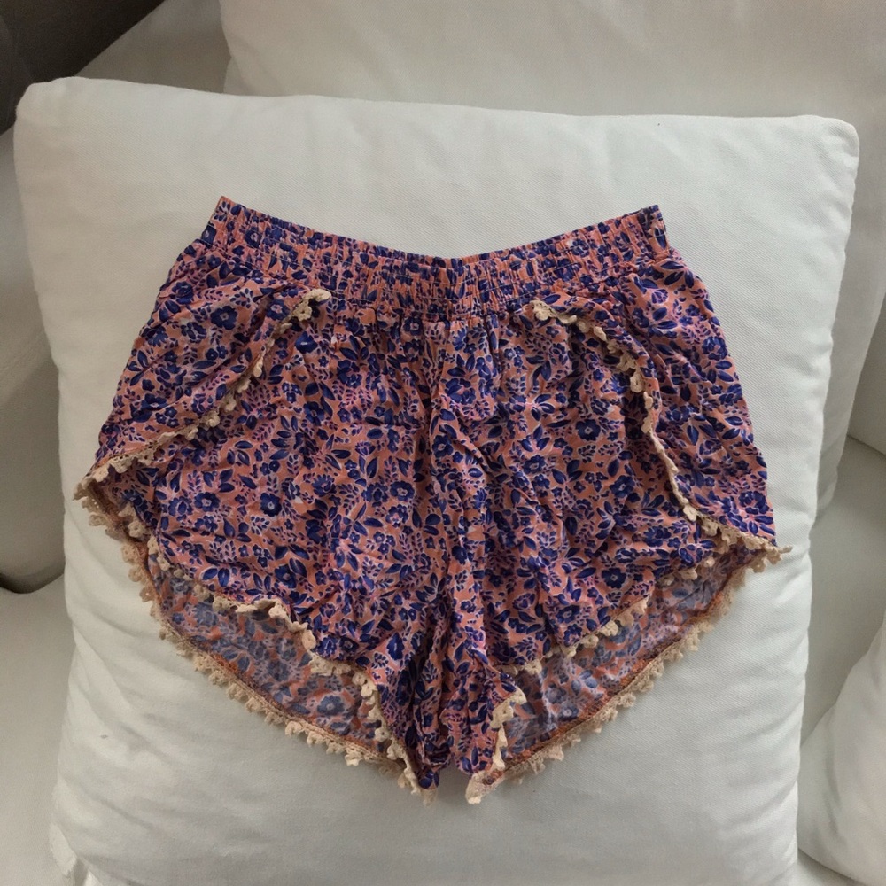 Mika & Gala Soft Short